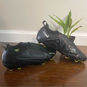 Nike Black Slip-On Soccer Cleats